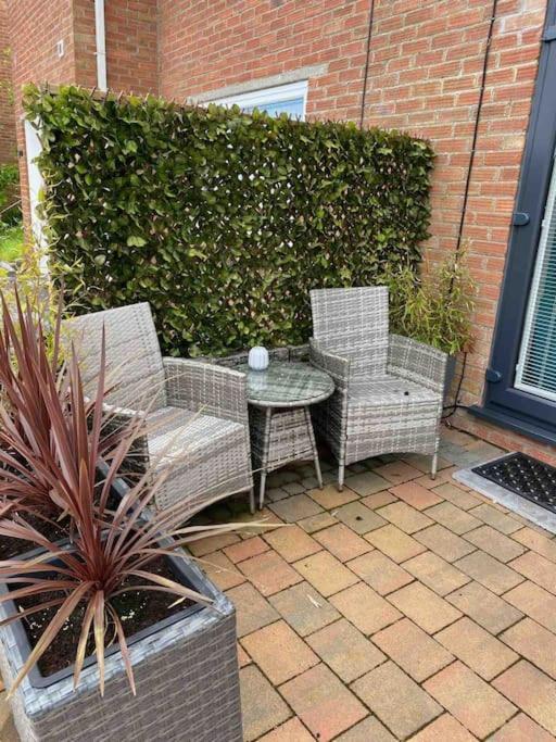 Luxury Mumbles View Studio Apartment 스완지 외부 사진